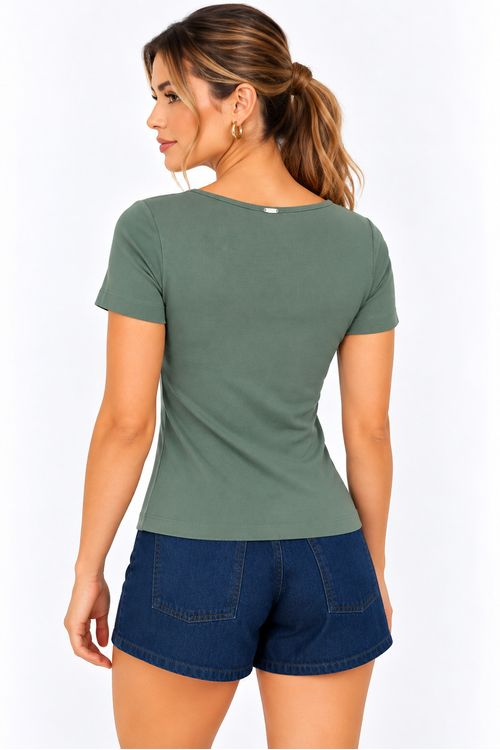 Blusa stella maris decote assimetrico verde.